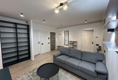 Apartament cu 3 camere decomandat în Florești