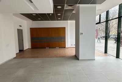 Spatiu Comercial// Rond Alba Iulia// Vitrina 22 ml - 5