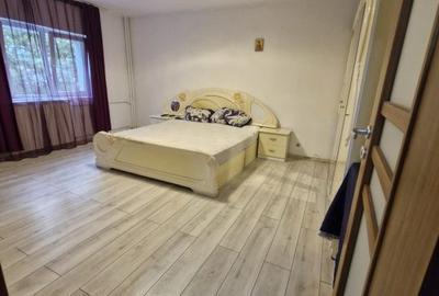 Apartament cu 3 camere decomandat, mobilat în Vitan Mall