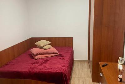 Apartament cu 2 camere decomandat, mobilat în P-ța Muncii