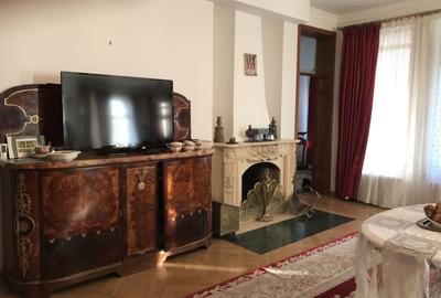 Conac neoromânesc în stil brâncovenesc | 600 mp utili | Domeniu de 2.400 mp - 2