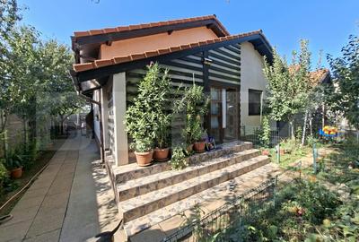 Casă individuală cu 3 camere în Malu Mare