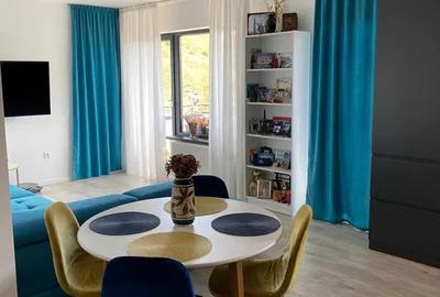 Apartament cu 3 camere semidecomandat, mobilat în Grigorescu