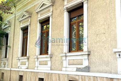Casa de vanzare in Oradea, singur in curte zona strazii R. Ciorogariu - 1