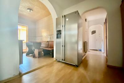 Apartament 3 Camere Decomandat de Închiriat – Micro 12, Târgoviște - 2