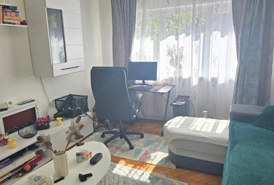 Vand apartament cu 2 camere decomandat in Deva, zona Eminescu (Profi), etaj 1, - 1