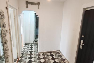 Apartament 2 camere decomandat - Casa de Cultura - 108.000 euro(Cod E6) - 9