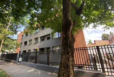 Apartament cu 2 camere decomandat în Lacul Tei