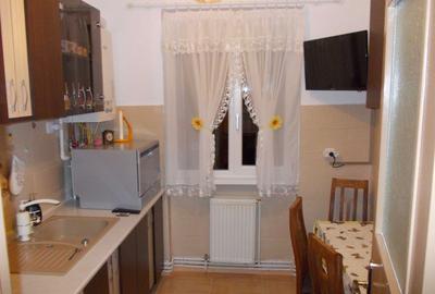 Inchiriez apartament 2 camere, str.Ceferistilor (zona Stefan cel Mare) - 2