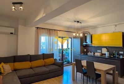 Apartament cu 3 camere semidecomandat, mobilat în Europa