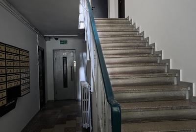 Drumul Taberei, 3 camere, decomandat, 2 min parc, 5 min metrou, etaj 1 - 33