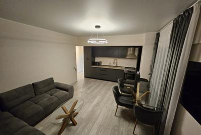 Apartament cu 3 camere decomandat în Faleză