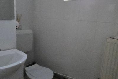 Vânzare apartament 3 camere , parter, micro 5 Târgoviște - 2