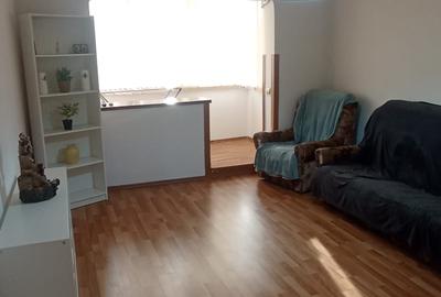 Apartament cu 2 camere decomandat, mobilat în Tineretului