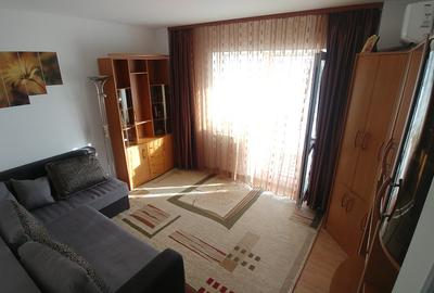 Apartament cu 2 camere decomandat, mobilat în Alexandru cel Bun