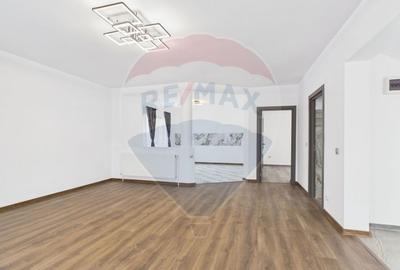 Casă / Vilă cu 5 camere de vânzare - 8