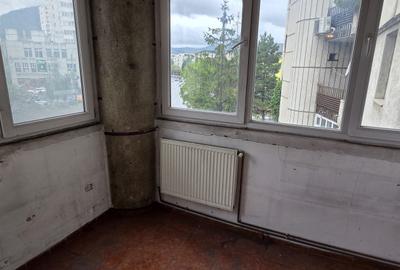 Apartament 3 camere Centrul Civic, decomandat, etaj 2, 2 balcoane, boxa beci! - 1
