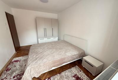 Apartament 3 camere decomandate de închiriat | Complexul Studențesc | Etaj 1 - 2