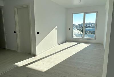 Apartament cu 3 camere decomandat în Republicii