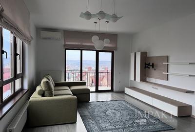 Apartament cu 3 camere semidecomandat, mobilat în Europa