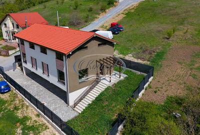 Duplex cu 4 camere în Iris