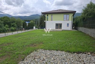 Casă individuală cu 4 camere în Sadu