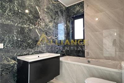 Casa Individuala de vanzare - Teren 350 mp | 4 camere - 3 bai - 12