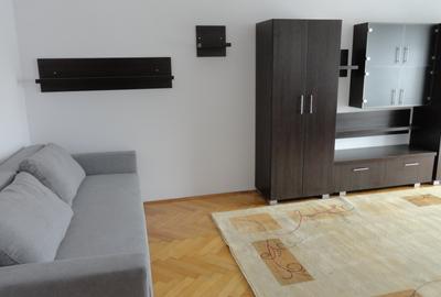 Apartament cu 2 camere separate, str.Muncitorilor - 1