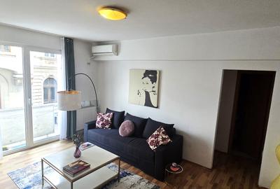 Apartament cu 2 camere semidecomandat în P-ța Universității