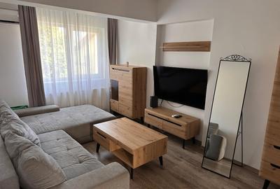Apartament cu 2 camere semidecomandat, mobilat în Grozăvești