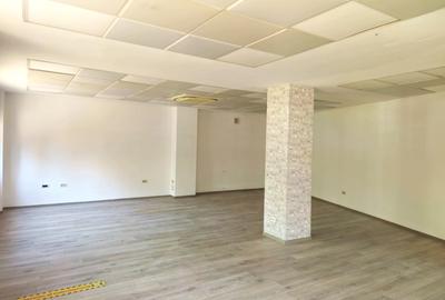 Cladire  de  birouri/showroom  -760 mp/7.5  euro/mp+tva /Zona  13 Septembrie - 16