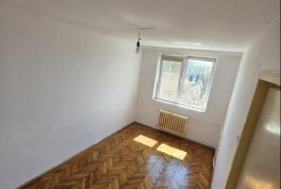 Apartament cu 2 camere decomandat în Abator