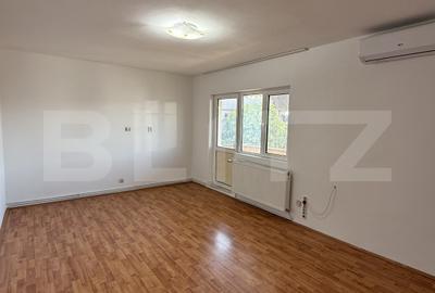Apartament cu 2 camere decomandat în Grivița