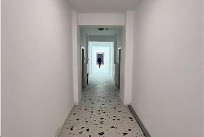Apartament cu 3 camere decomandate debara si balcon in Sibiu - 10