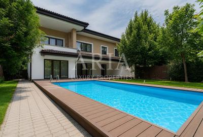 Casă individuală cu 10 camere în Pipera