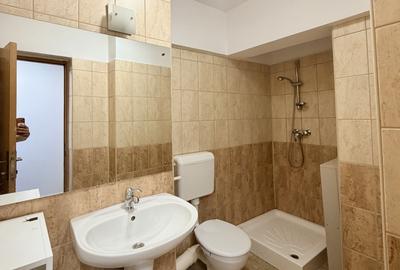 Spatiu Bulevardul Unirii/ Birouri/ 4 camere - 17