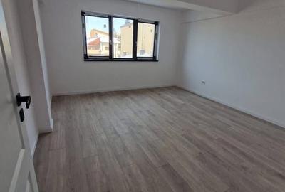 Apartament cu 3 camere decomandat în Brâncoveanu