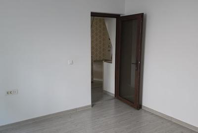 Casă 3 camere Ștefăneștii de Jos | 96 mp utili | Teren 298 mp | 85.000 € - 14
