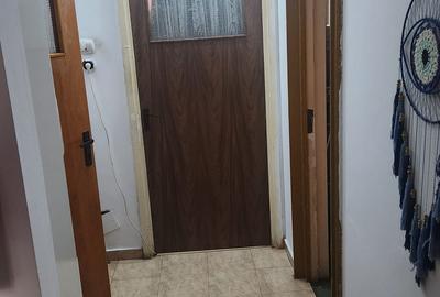 Vanzare- 3 camere-Dr Taberei-Parva-dec-3/4-CT-boxa-bl 72-termopan-125000 E - 4