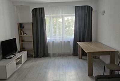 Apartament cu 2 camere decomandat în Alexandru cel Bun