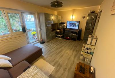 Tineretului-Scoala 97,Apartament 3 camere decomandat - 2