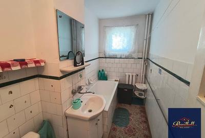 Apartament 2 camere D etj 3 bloc turn Bd.M.Eminescu 49_IJPolitie - 8