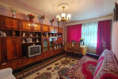Apartament cu 3 camere decomandat în Aurel Vlaicu