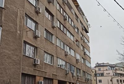 Calea Victoriei - Moxa ( Sfintii Voievozi ) + loc parcare - 12
