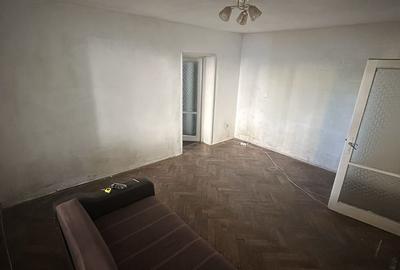 Apartament 3 camere la parter, zona Tractorul - 4