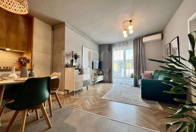 Apartament cu 3 camere semidecomandat în Central