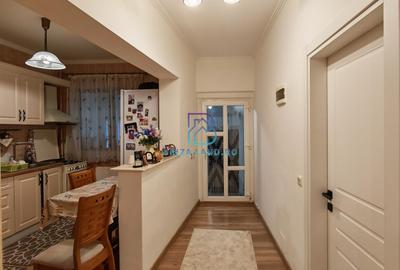 Bucurestii Noi, bd. 16 Februarie, imobil P+E, Parter, sup. 56mp, curte - 2