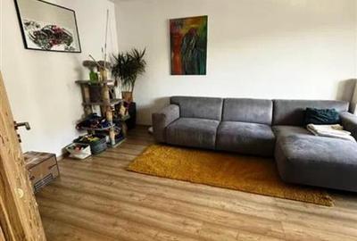Apartament cu 2 camere decomandat, mobilat în Tractorul