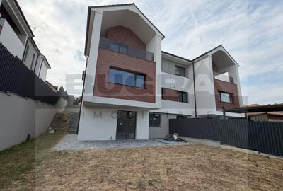 Casă individuală cu 10 camere în Borhanci