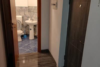 Apartament 3 camere Str. Mitropolit Varlaam - 8